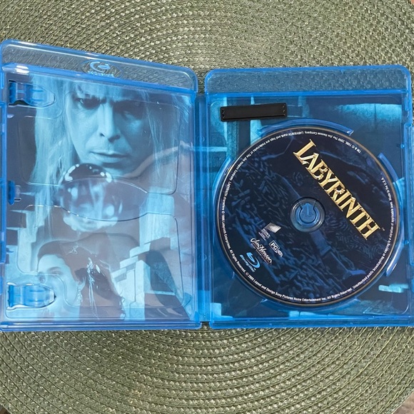 Labyrinth Blue-Ray  🎬 - Picture 3 of 3